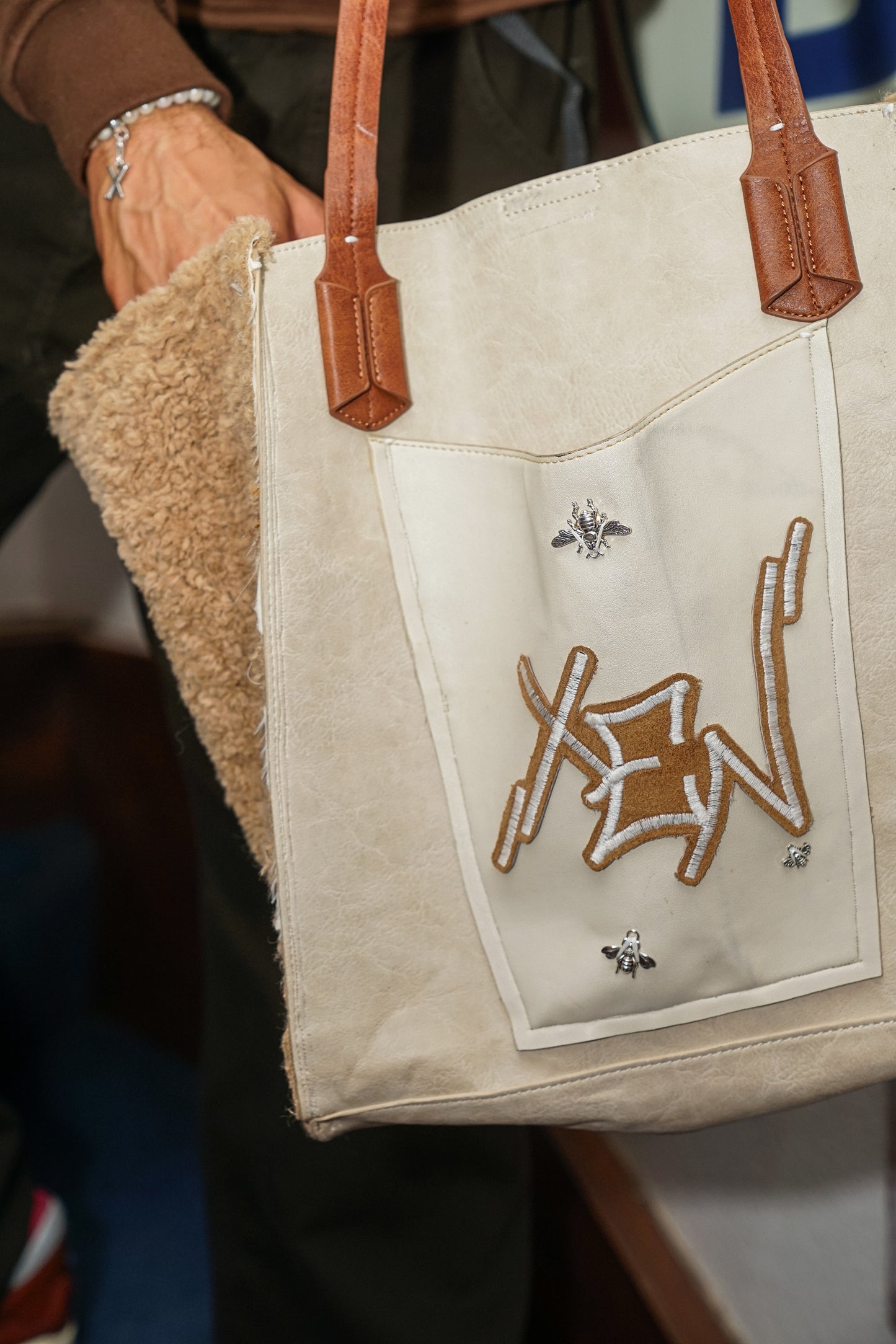 ‘Chic:Tote’ Tote Bag