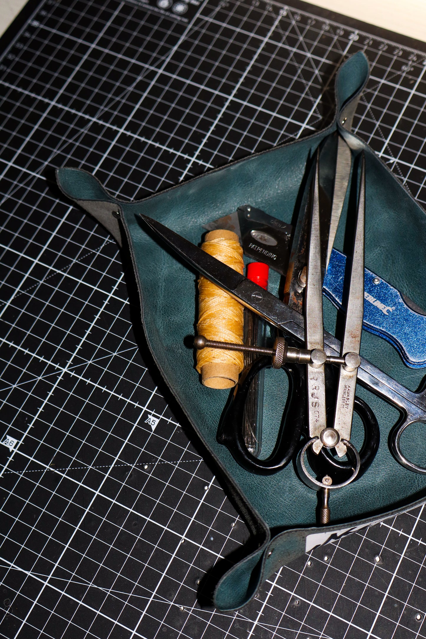 ‘Bits&Bobs Tray’ 1.0 (Atlantic Blue)