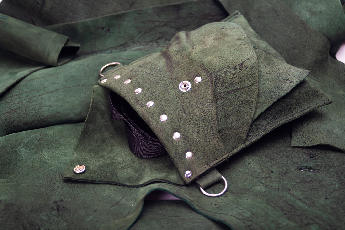 ‘Belly Pouch’ Kudu Reverse (Forrest Green)