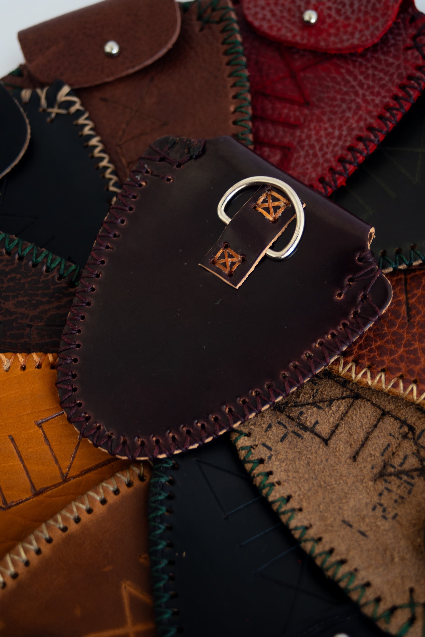 Mini Pouch 1.1 (Burgundy Muscle)
