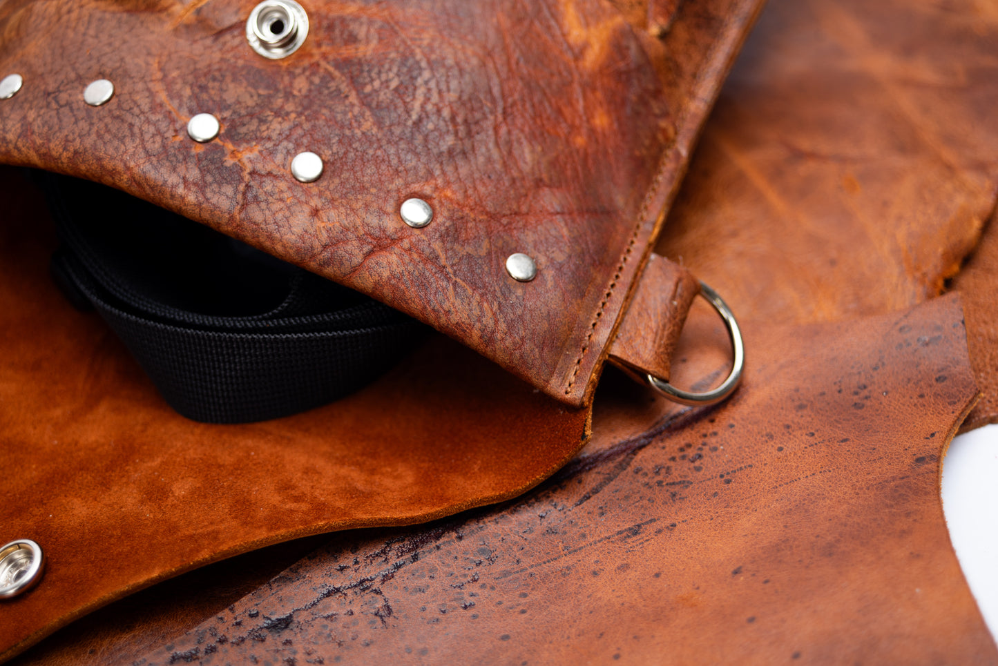 ‘Belly Pouch’ - Kudu Naked (Nutmeg)