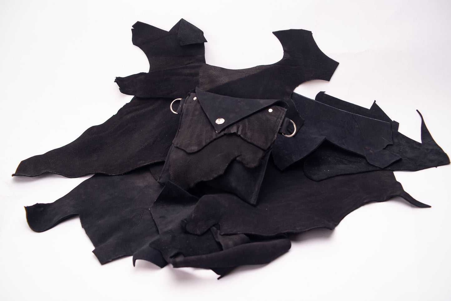 ‘Belly Pouch’ - Kudu Reverse (Black)