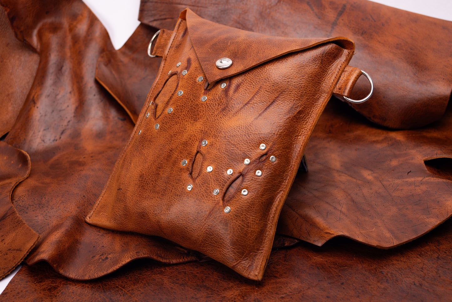 ‘Belly Pouch’ - Kudu Naked (Nutmeg)