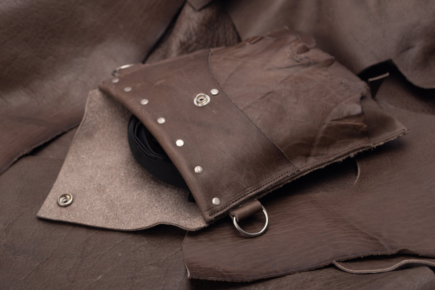 ‘Belly Pouches’ - Buffalo (Grey)