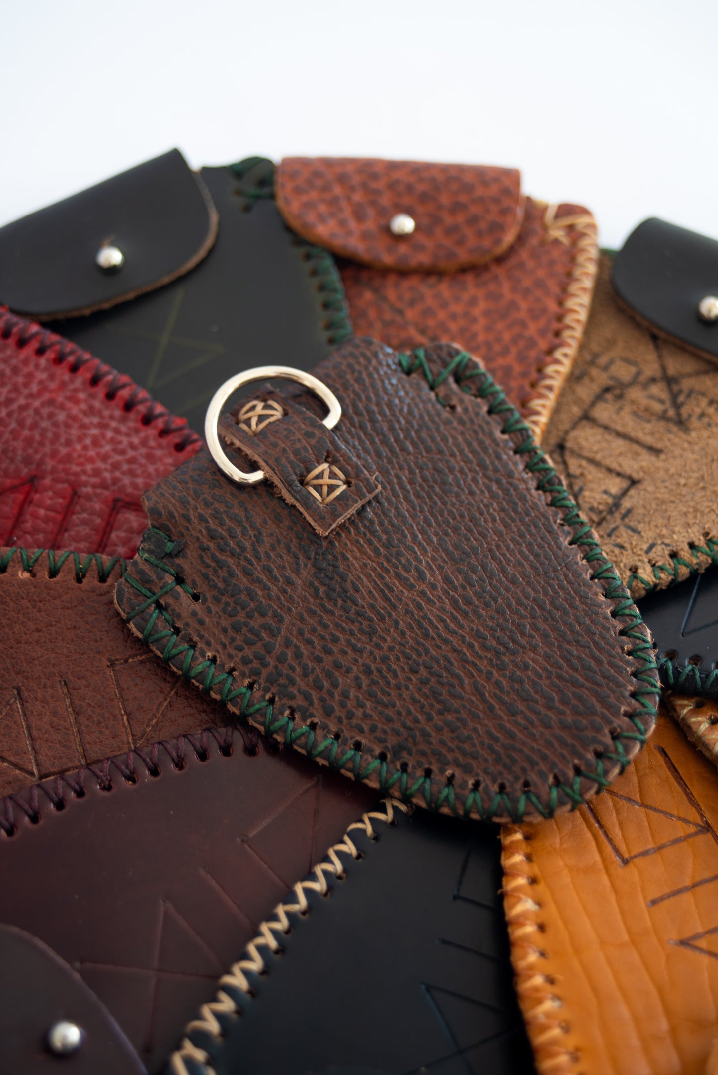 Mini Pouch 1.1 (Wood Grain)