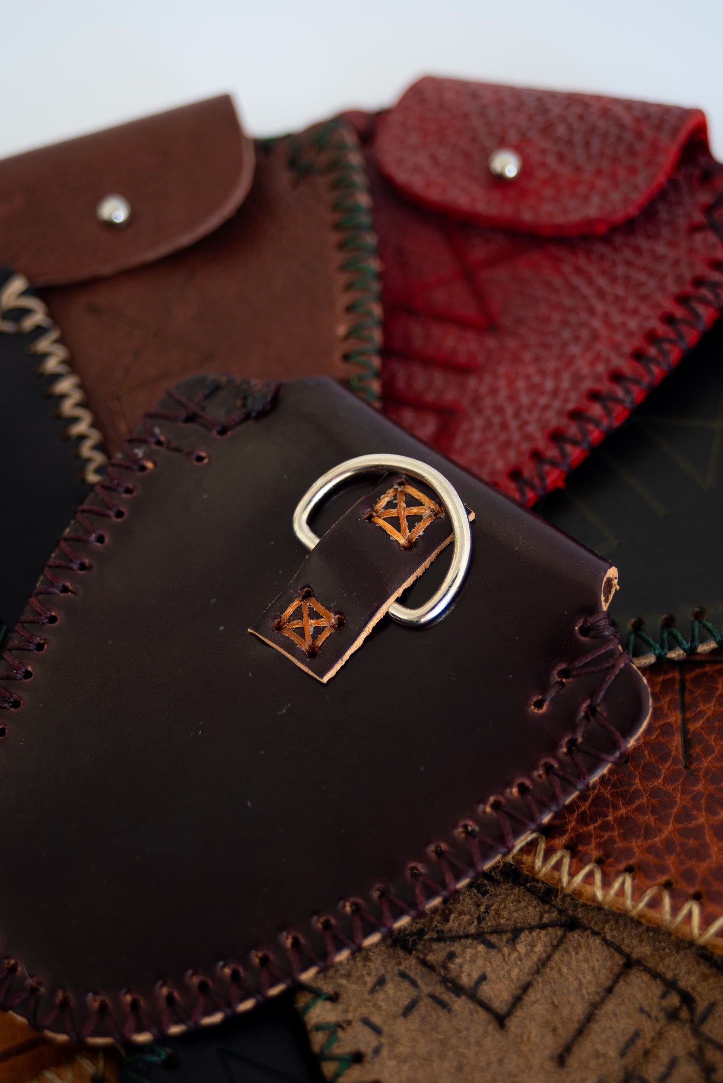 Mini Pouch 1.1 (Burgundy Muscle)