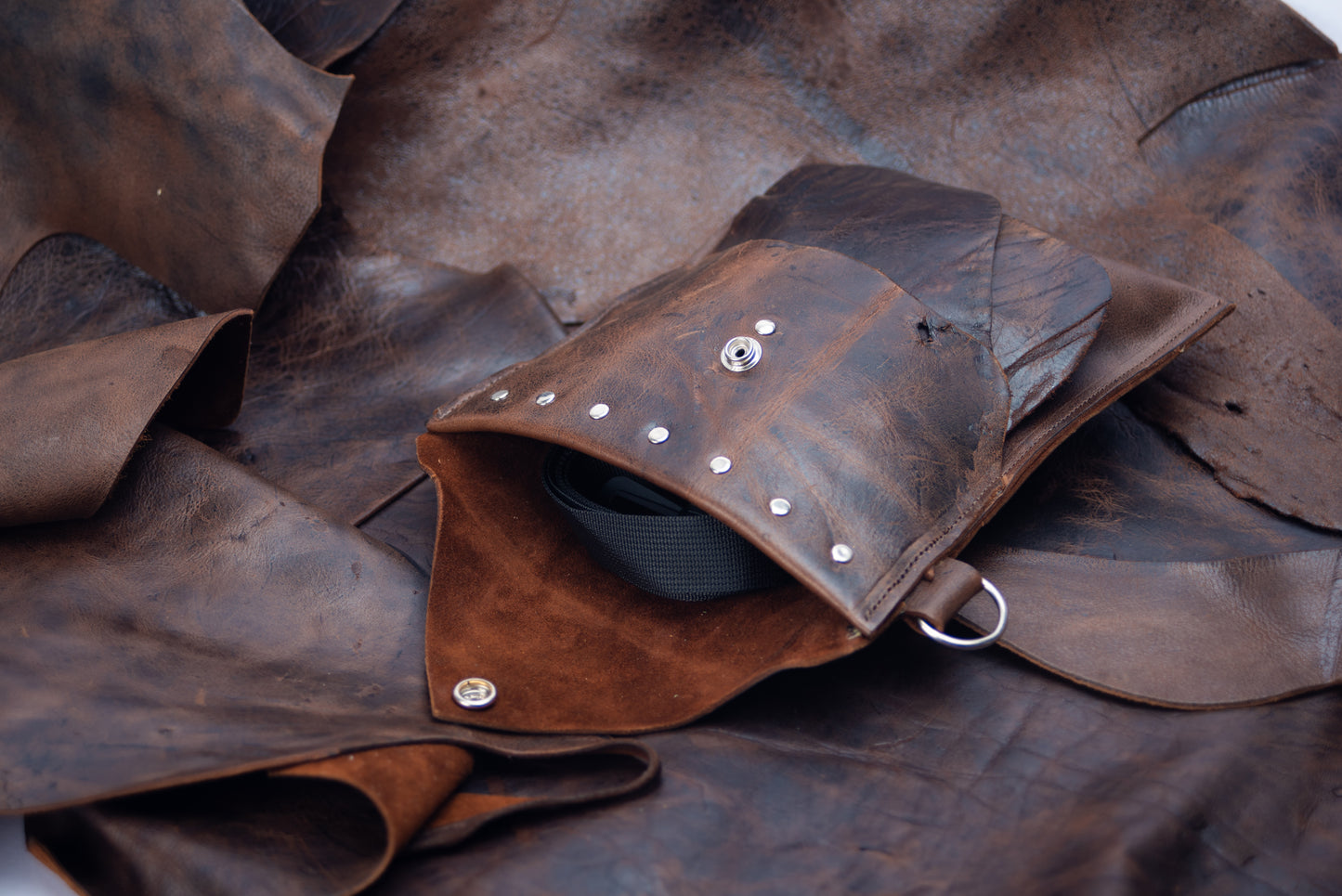 ‘Belly Pouch’ - Kudu Naked (Snuff)