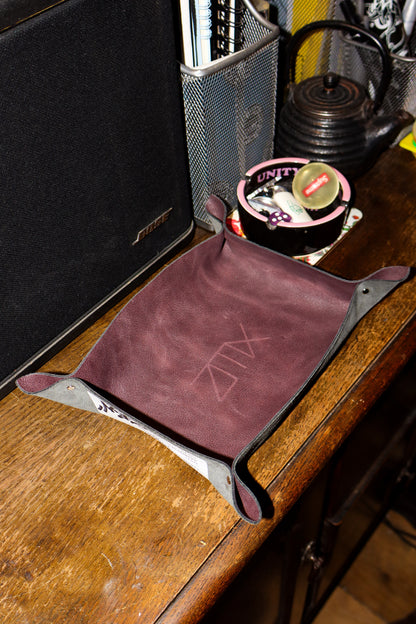 ‘Bits&Bobs Tray’ 1.0 (Vineyard Vine)